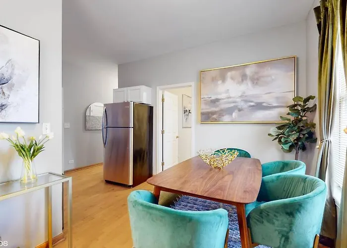 Chic L Near Downtown & Il Medical District *